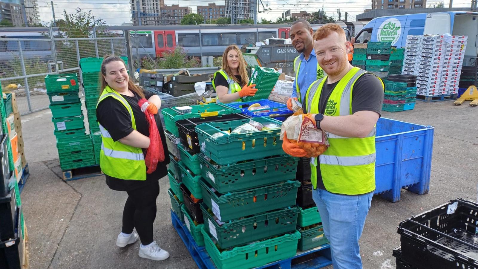 City Harvest New Spitalfields volunteering - Aug